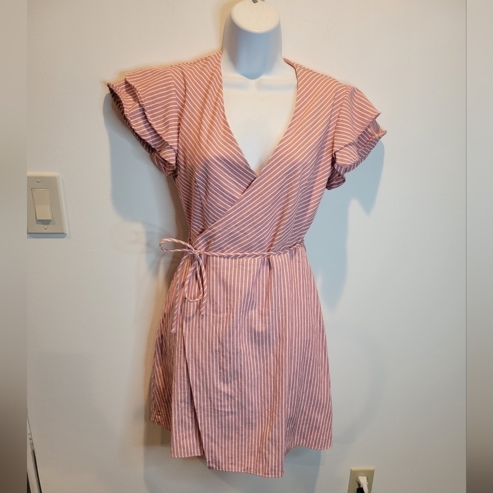 Harper heritage size s pink/white stripes true wrap dress